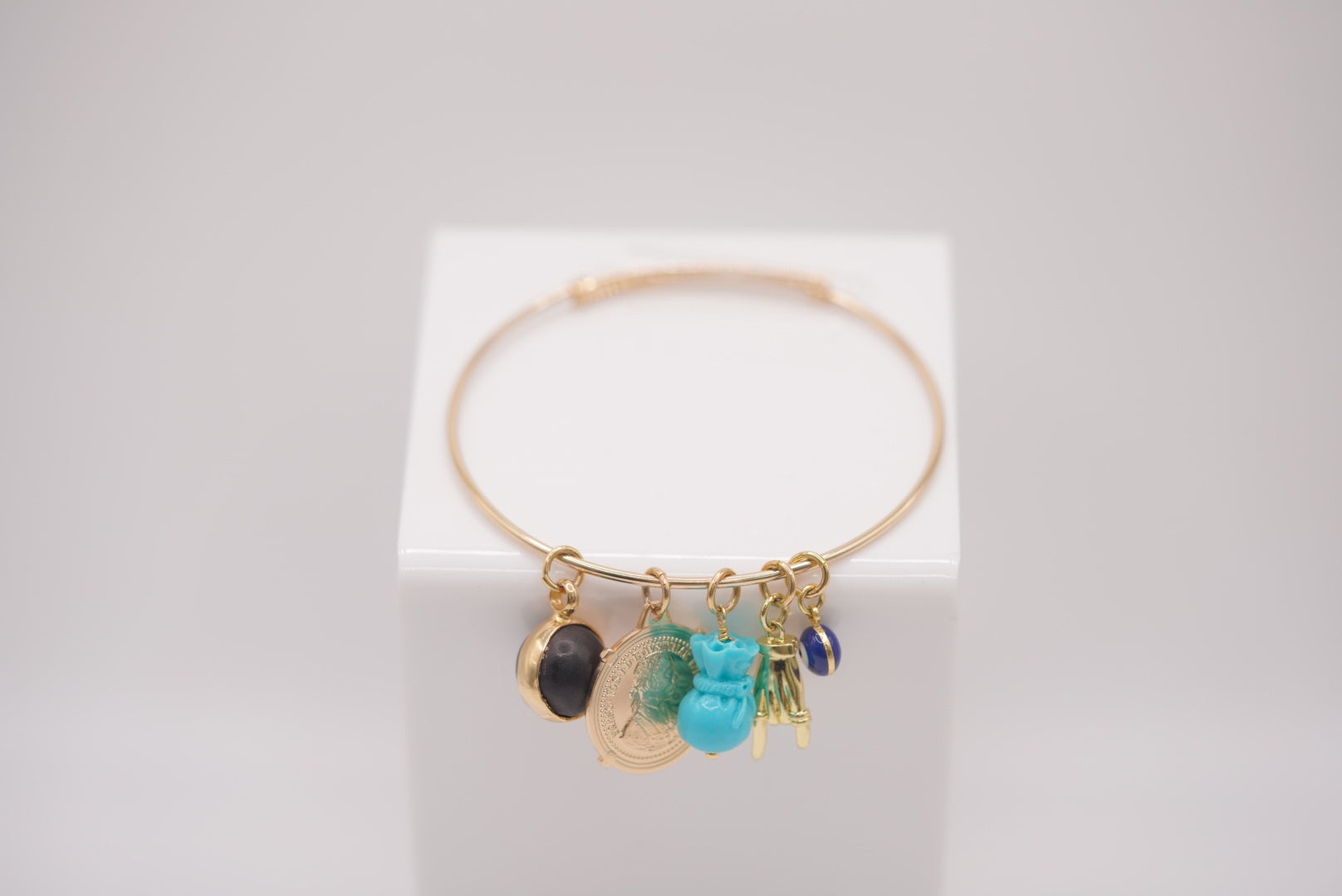 Charms Bracelet - Stand Out