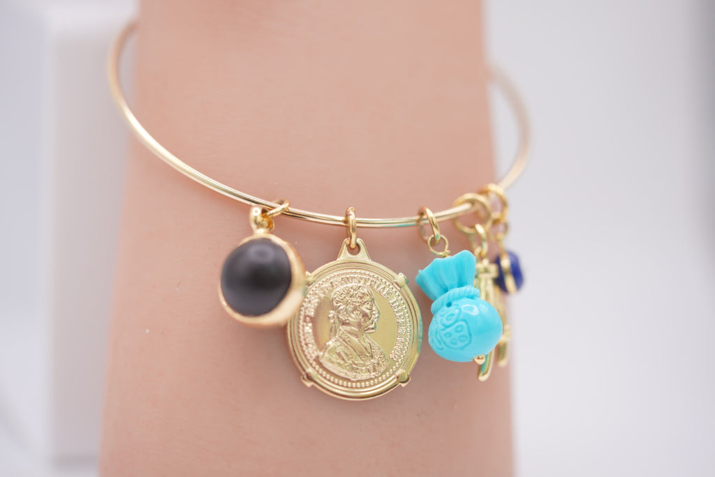 Charms Bracelet - Stand Out